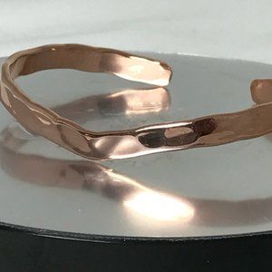 Cheyenne Sold Copper Hammered V shape Brecelet